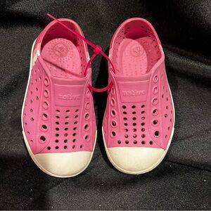 Girl’s 6c Pink Native Slip on Sandals Shoes